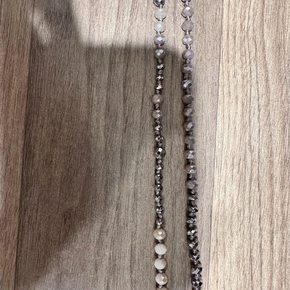 Shell necklace - Picture 2 of 3